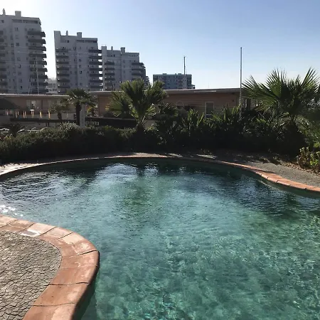 Family With Swimming Pools 3 Bedroom 2 Bathroom Rock Facing Apartment *