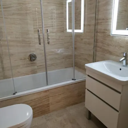 Family With Swimming Pools 3 Bedroom 2 Bathroom Rock Facing * Gibraltar