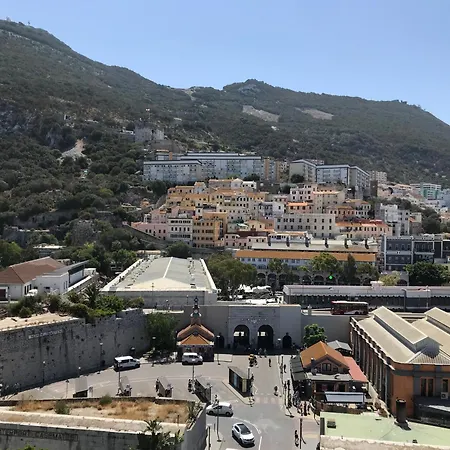 Family With Swimming Pools 3 Bedroom 2 Bathroom Rock Facing Apartment Gibraltar